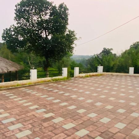 Happydays Hut Mananthavady Exterior foto